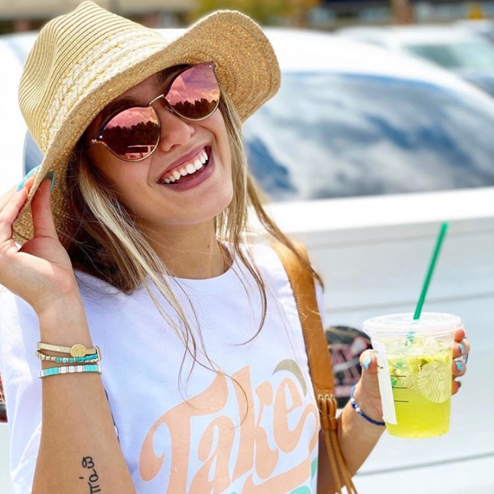 Meet your Posher, Isabella